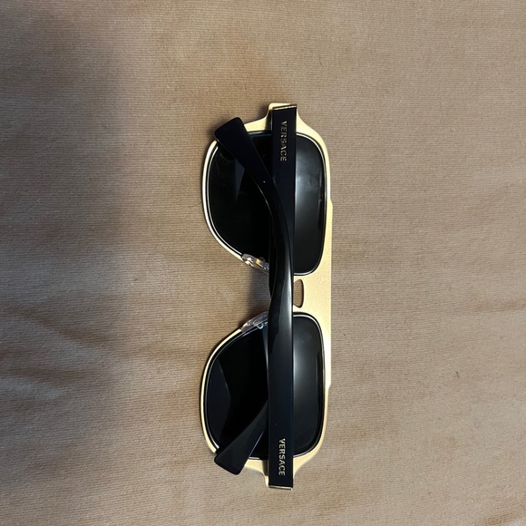 Versace Shades - Picture 4 of 5